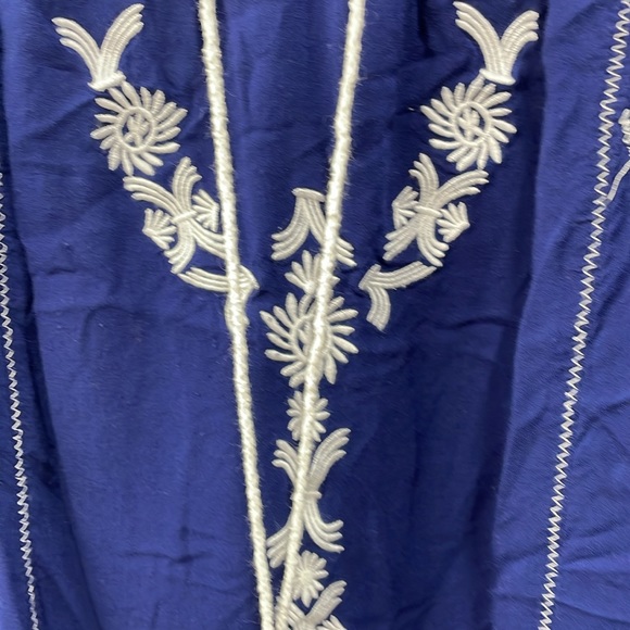 Chelsea & Theodore embroidered white tassel tie XL tunic or shirt dress - Picture 5 of 7